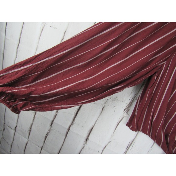 American Eagle Women's Burgundy & White Striped Casual XS Shirt - Picture 4 of 5